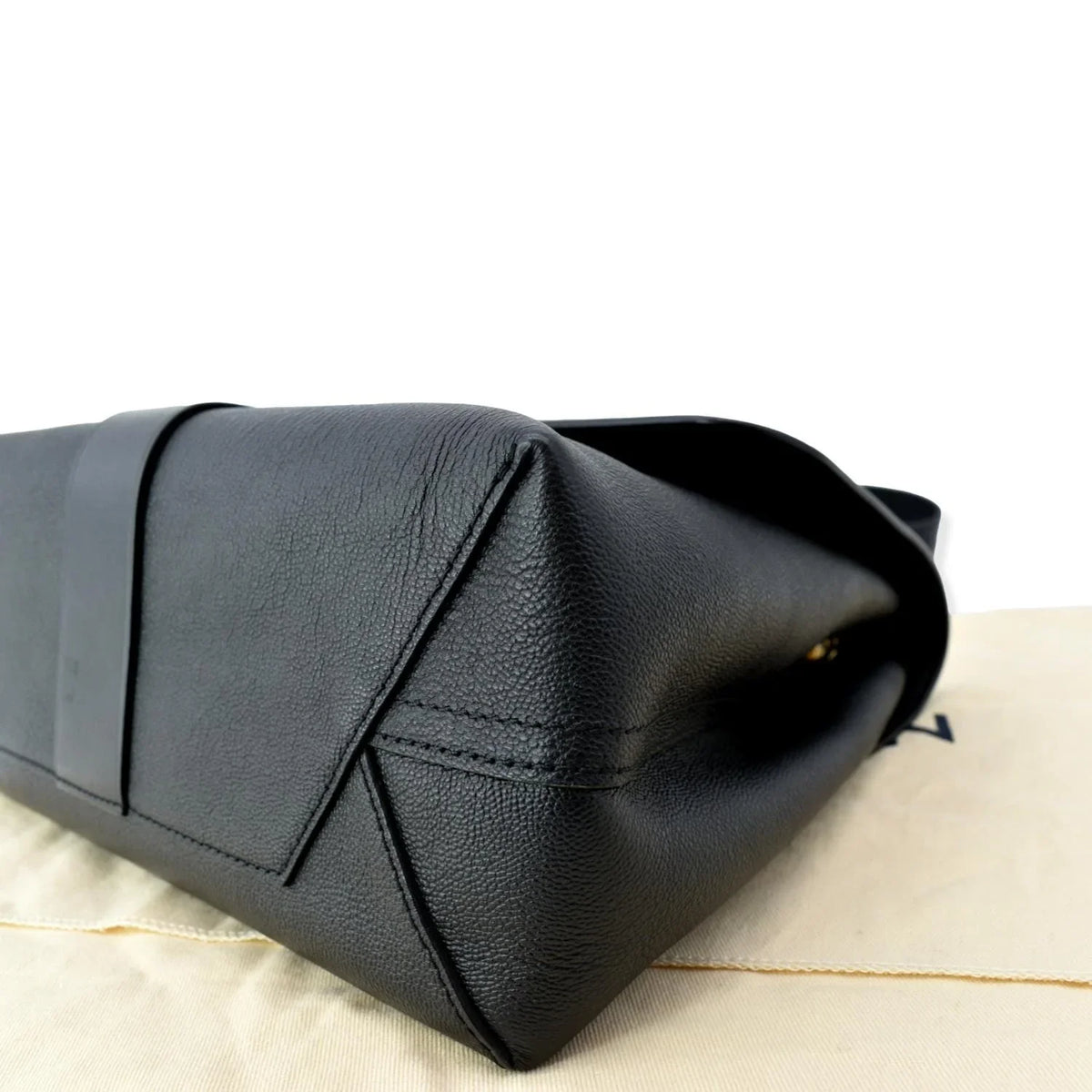 One Shoulder Monogram Leather Bag Black Very Pre-owned Handle
