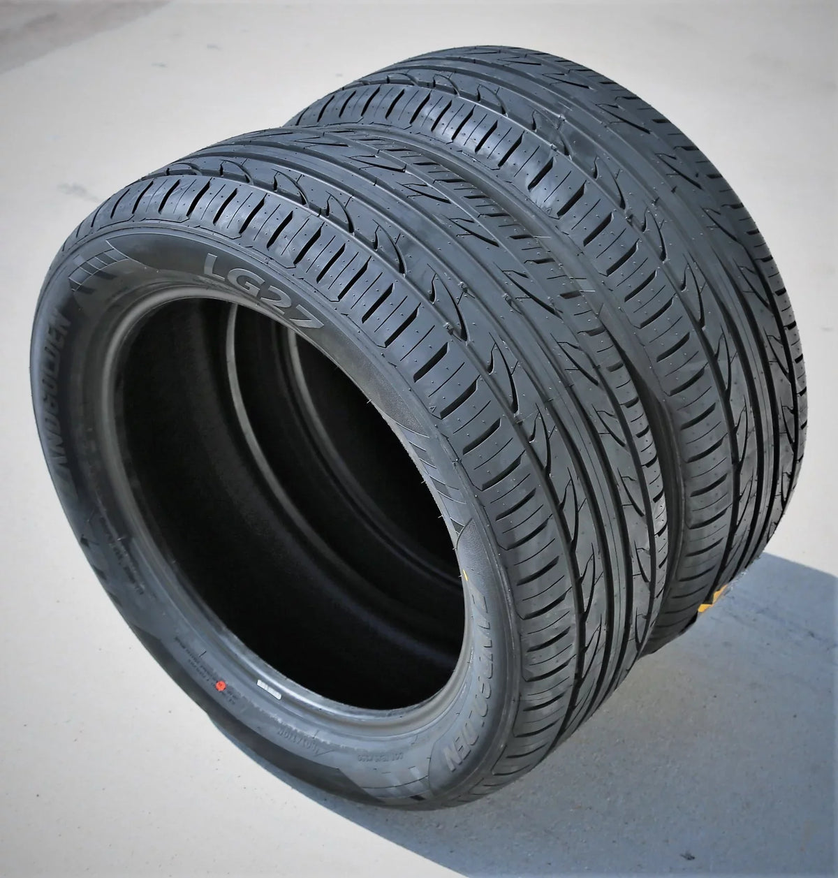 2014 Tire Performance Fits: Premium LG27 255/40ZR19 XL A/S EcoBoost Landgolden 100W Mustang Mustang 2015 GT, 255/40R19 High