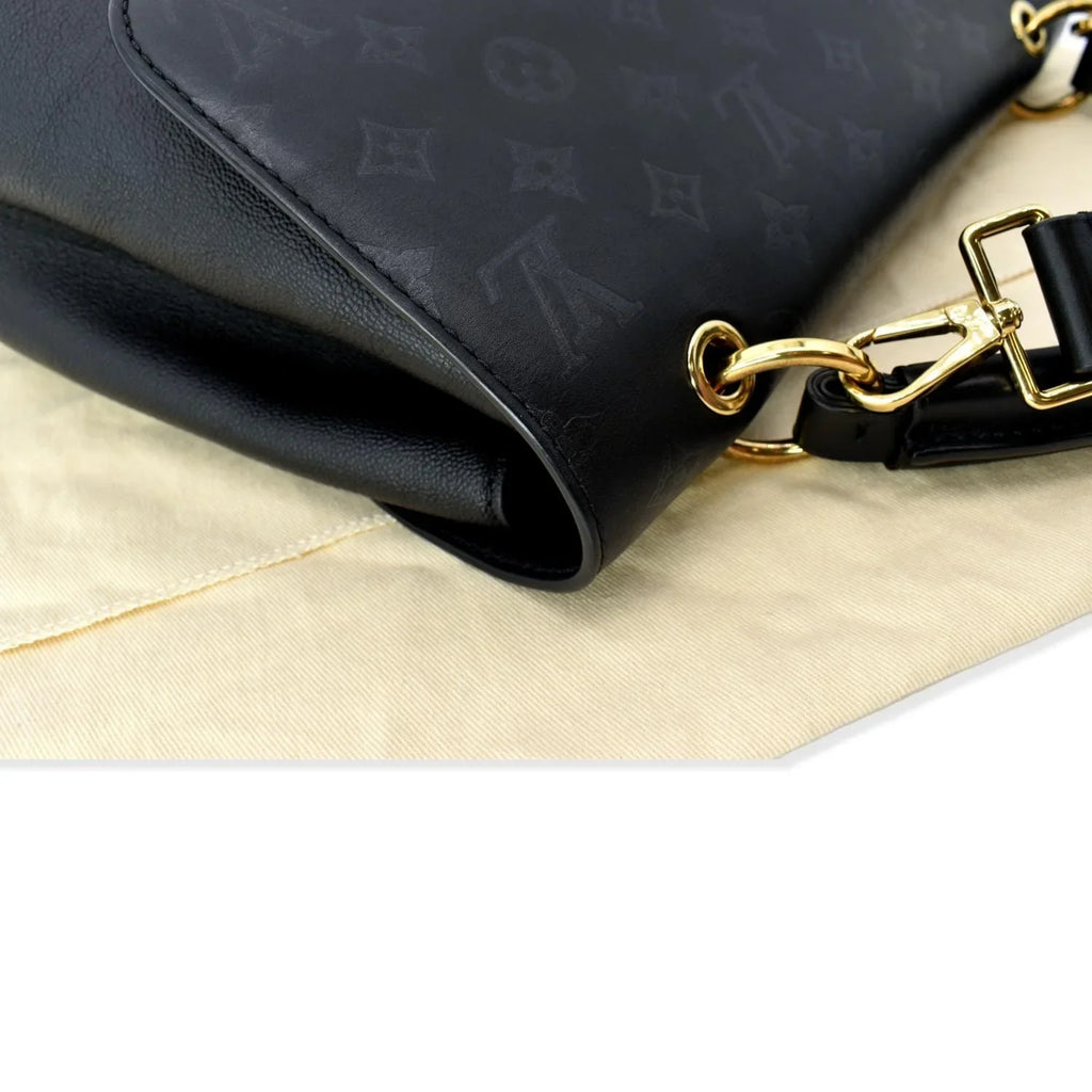 One Shoulder Monogram Leather Bag Black Very Pre-owned Handle