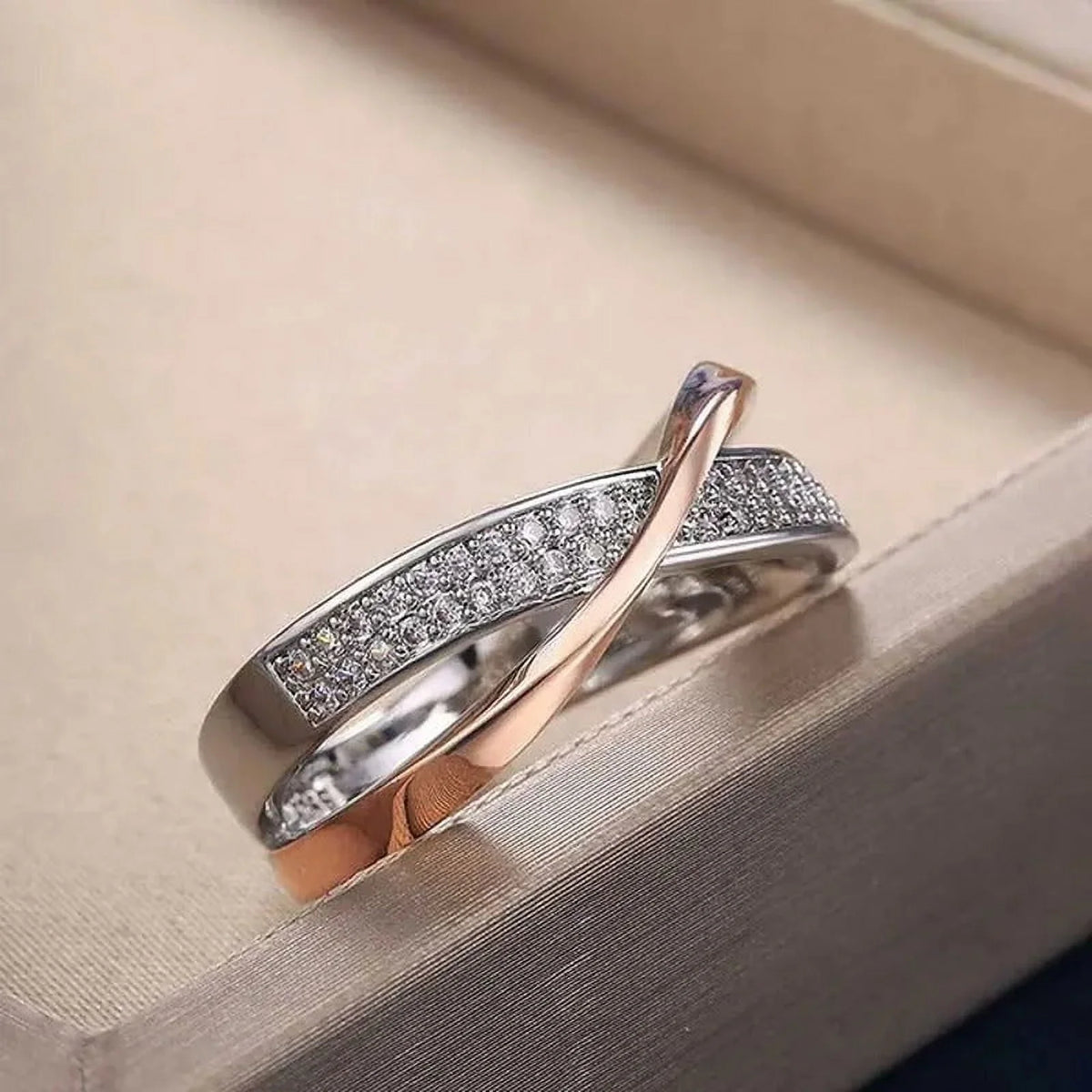 Kingladies White Sapphire Gold Valen Rose Ring Cross Ladies Ring Fashion Delysia