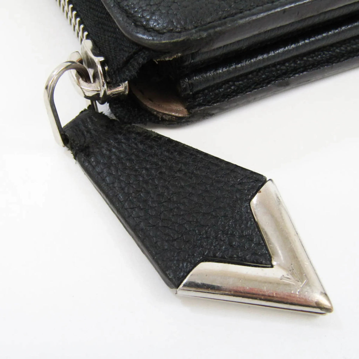 Pre-Owned Wallet Long (Good) Cachemire Comet Portefeuille M60146 (bi-fold) Women's Noir Leather Veau